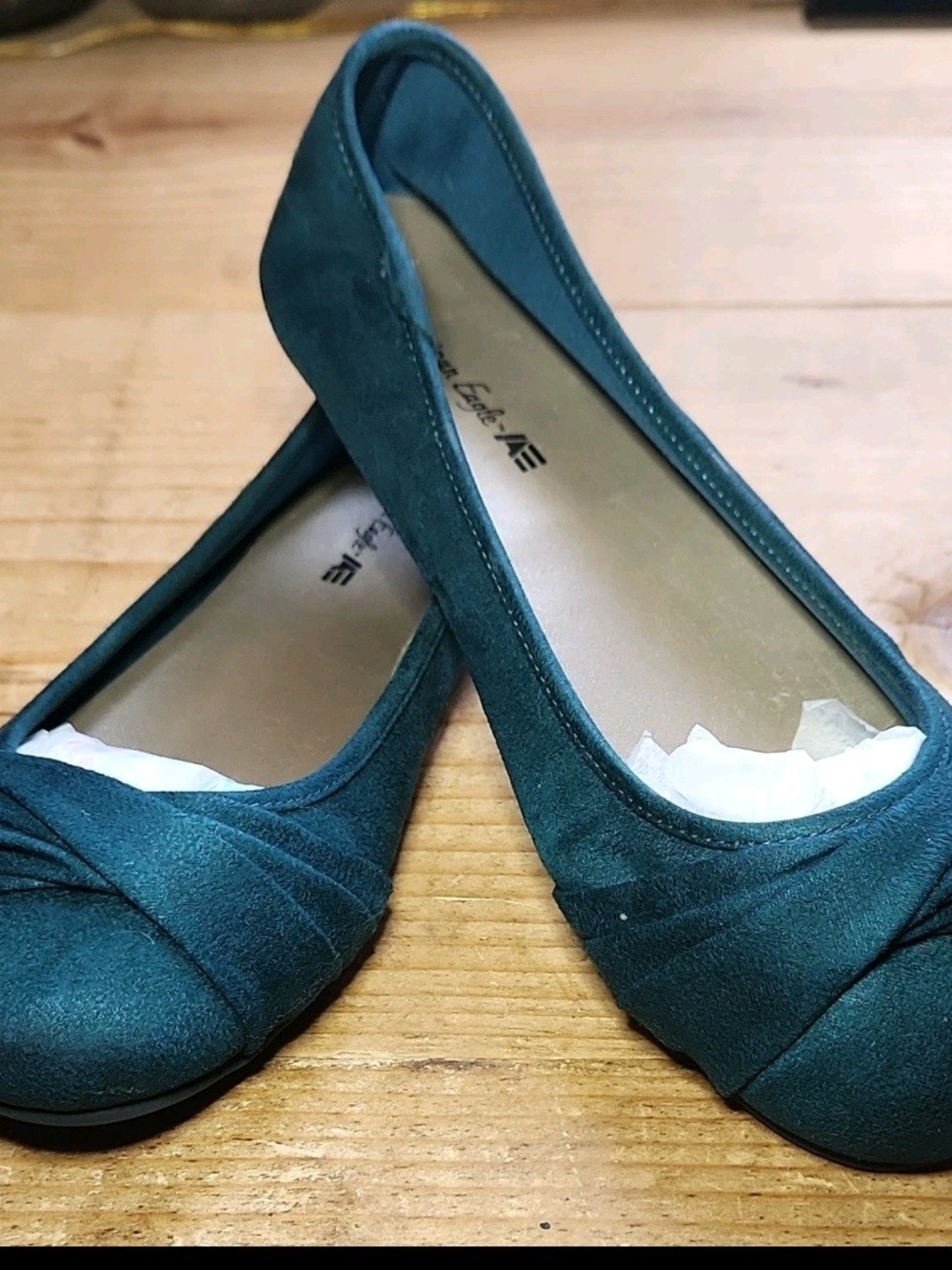 American Eagle Teal Suede Ballet Flats Round Toe Slip-On Pleated Comfort 6.5